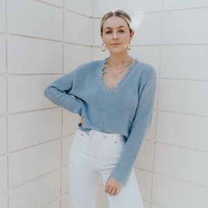 Le Lis Blue Distressed V-Neck Fringed Cropped Sweater